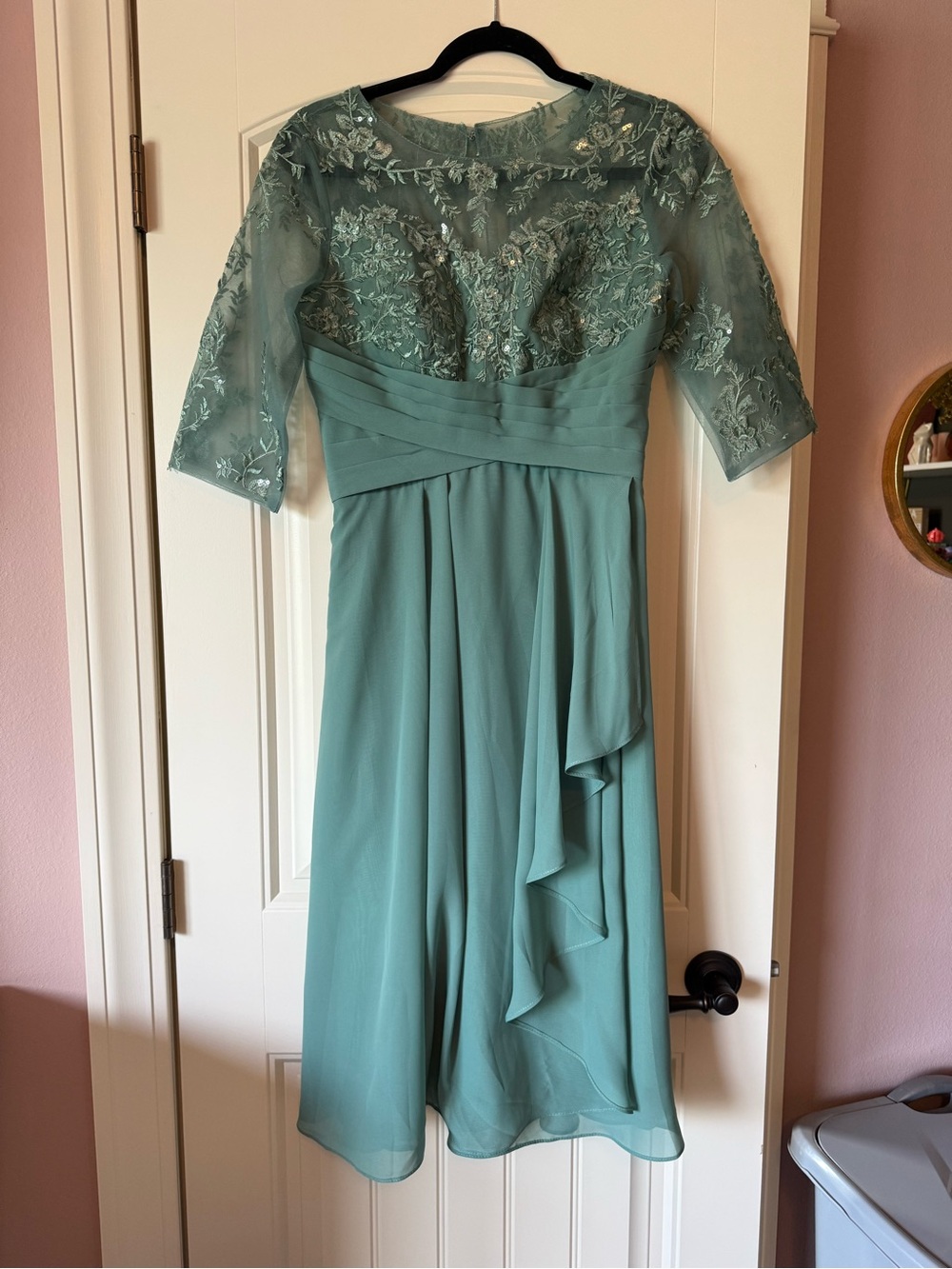 Elegant Lace Bodice Tea-Length Dress in Sage Green